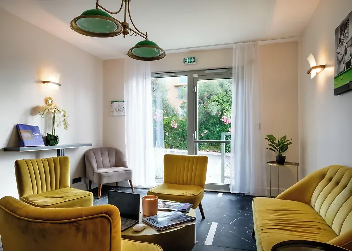 Western Journel Juan-les-pins 3*