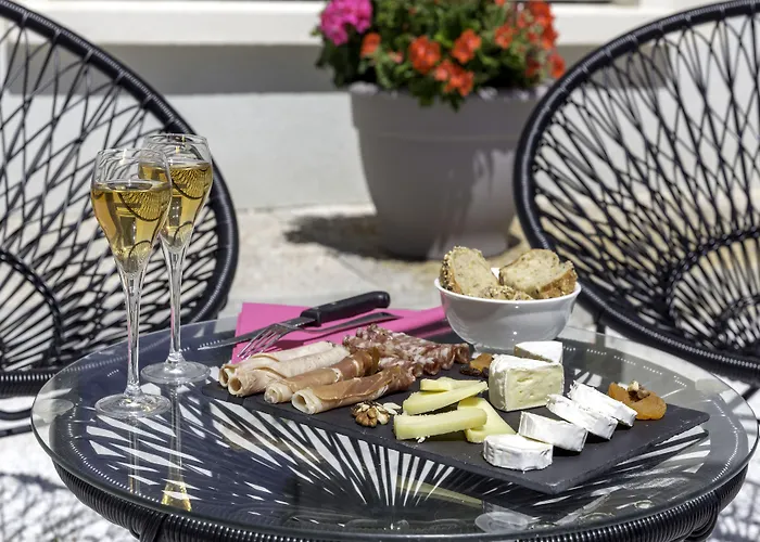 Western Journel Juan-les-pins Hotel 3*