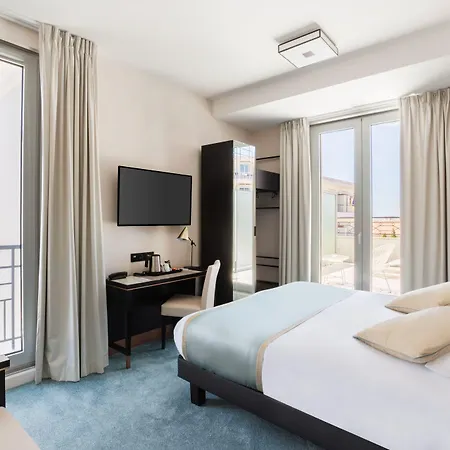 Western Journel Juan-les-pins Hotel 3*