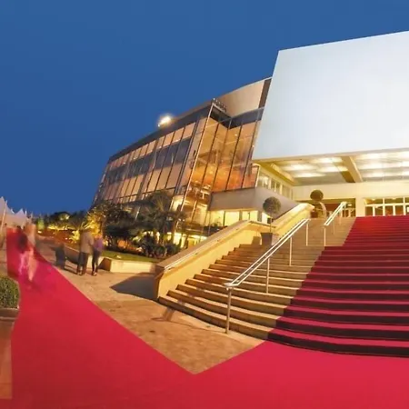 Western Journel Juan-les-pins 3* Antibes