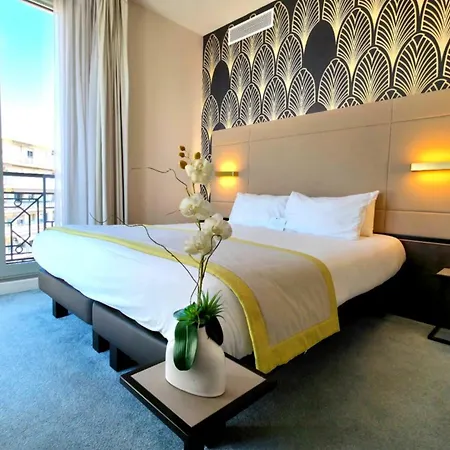 Western Journel Juan-les-pins Hotel 3*
