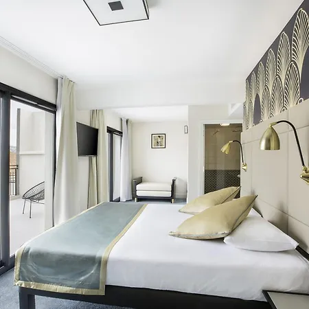 Western Journel Juan-les-pins 昂蒂布