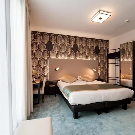 ホテル Western Journel Juan-les-pins 3*