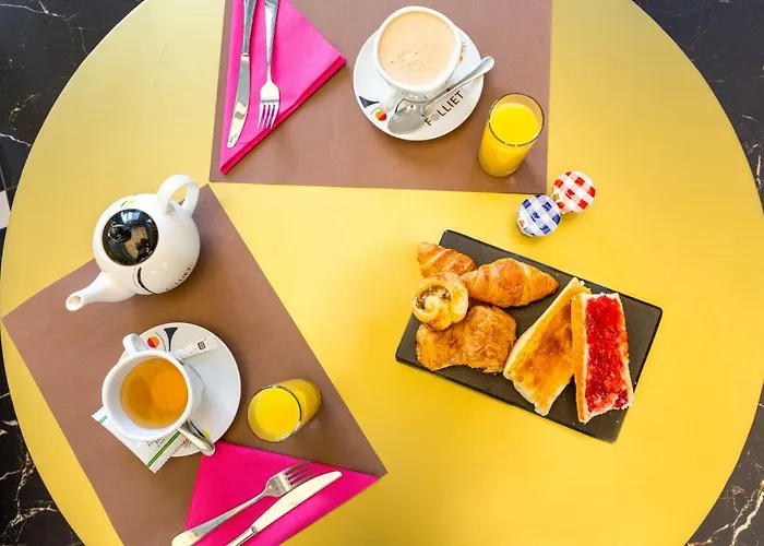 Western Journel Juan-les-pins Отель 3*